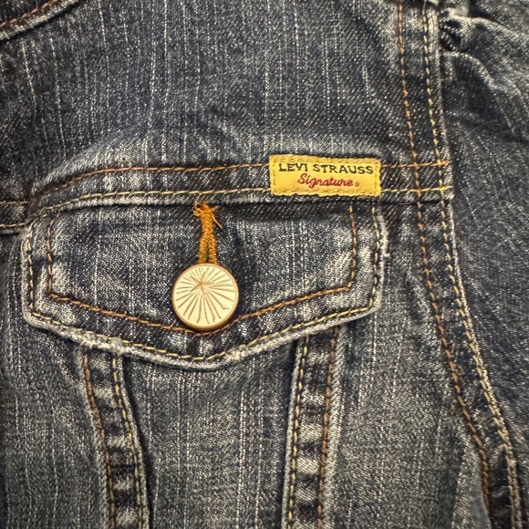 Levi's Strauss Signature girls medium denim jacket blue jean fitted like new - Picture 3 of 11